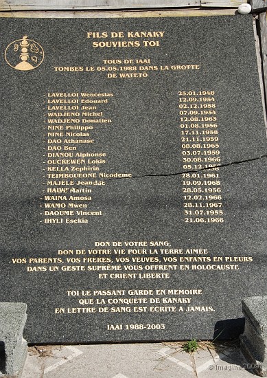 84- Victimes kanaks du drame d'Ouvea.JPG